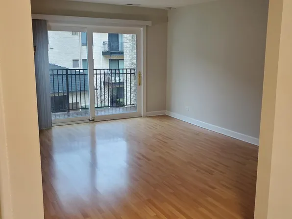 10723 5th Avenue Cut Off APT 202, Countryside, IL 60525