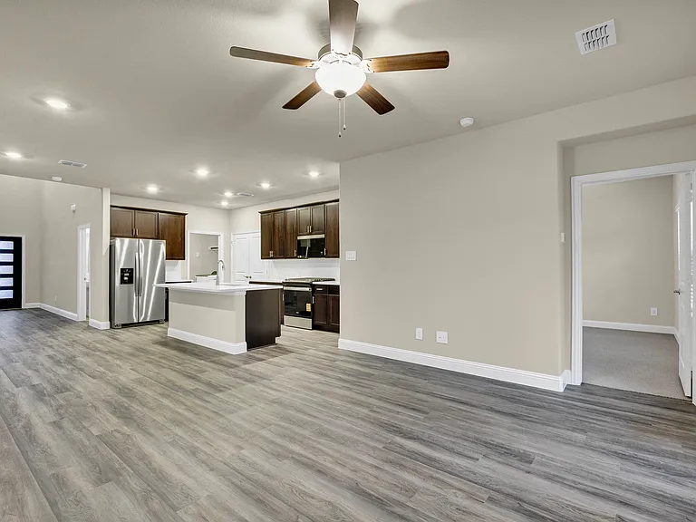 601 Willet Dr — Photo 6