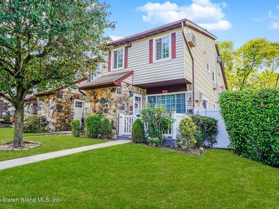 15 Fuller Ct #A, Staten Island, NY, 10306