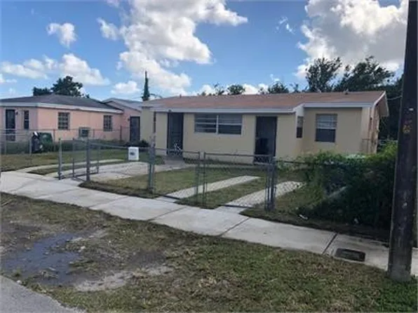 1820 NW 73rd St, Miami, FL 33147