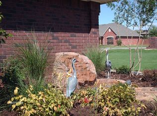 9 NW Shadow Lake Rd, Lawton, OK 73505