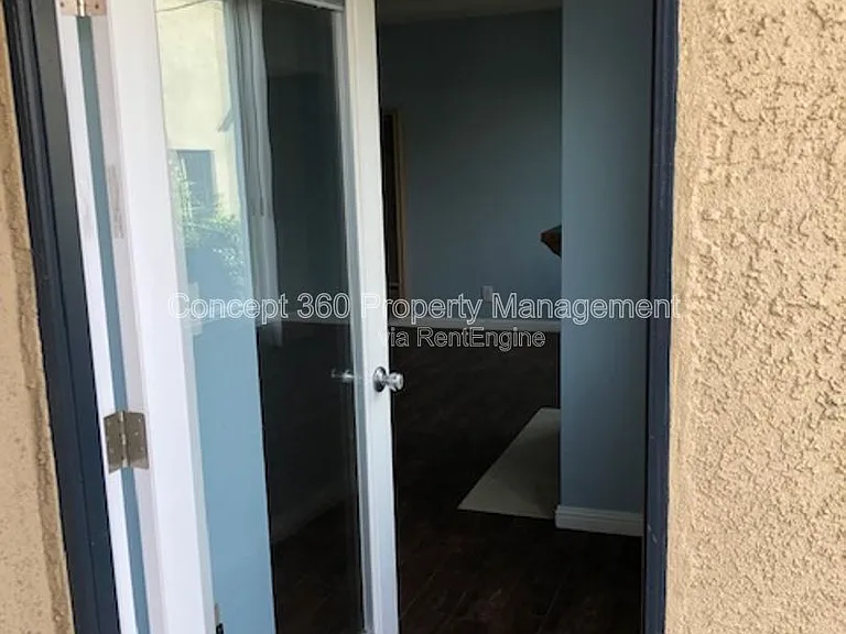 2934 E 11th St #101 — Photo 13
