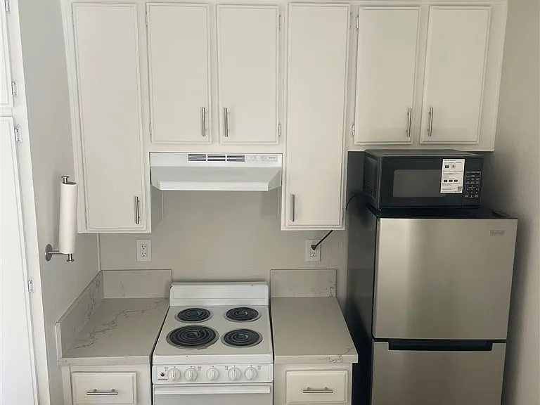 3703 Country Oaks Loop #B — Photo 17