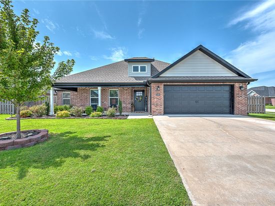 35 E Loveland Loop, Farmington, AR 72730