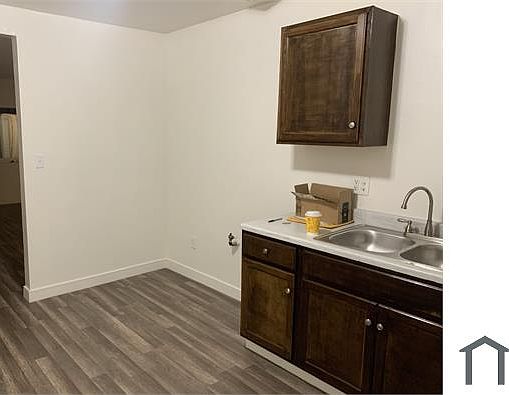 4th image of 4426 Clara St #14