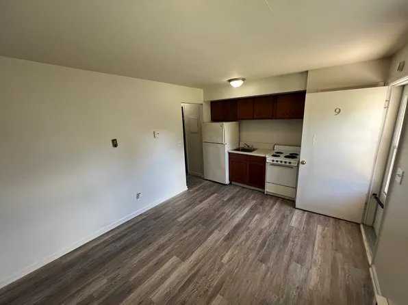 408 N Jefferson St APT 9, Converse, IN 46919