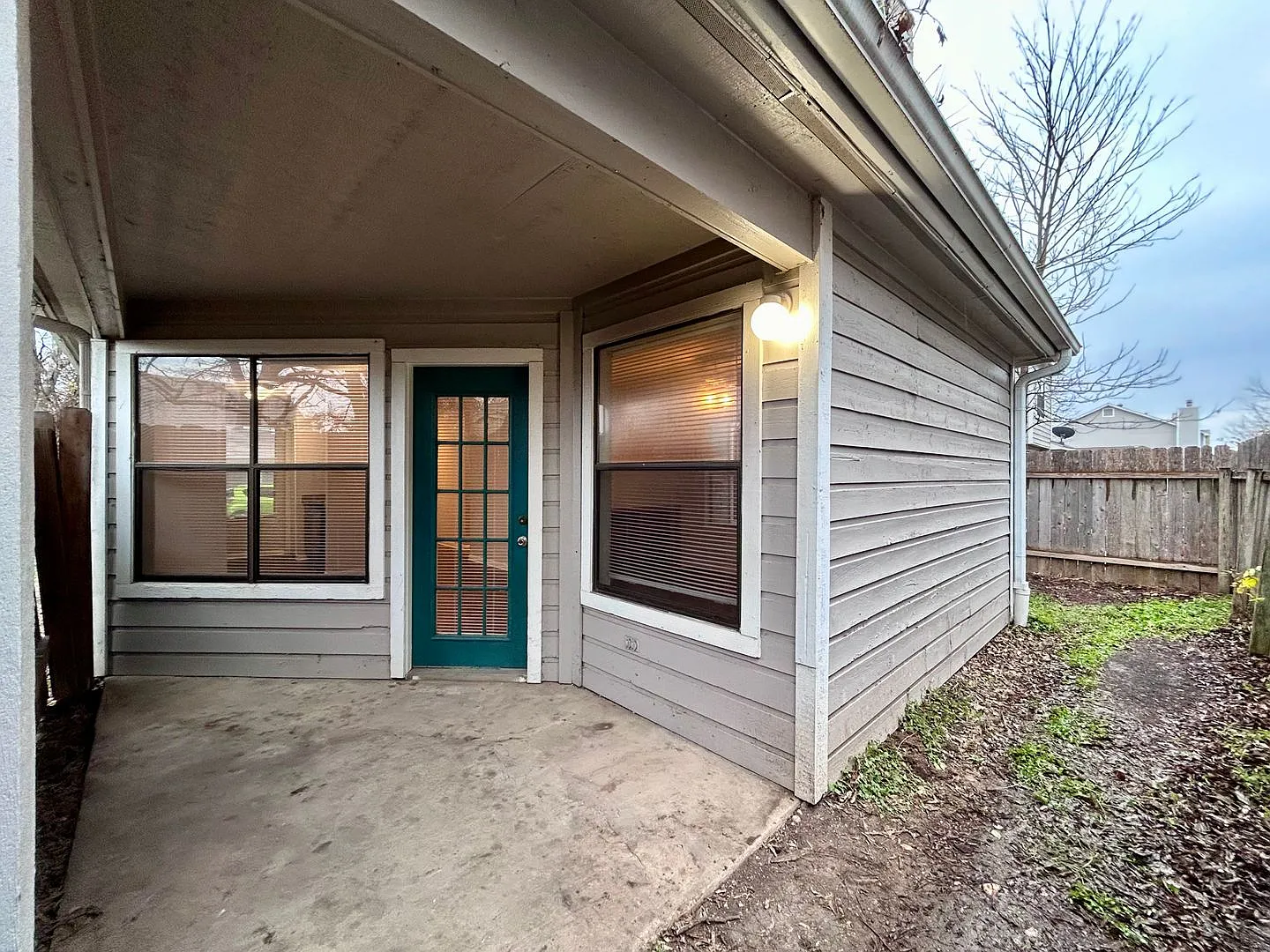 8902 Schick Rd — Photo 2