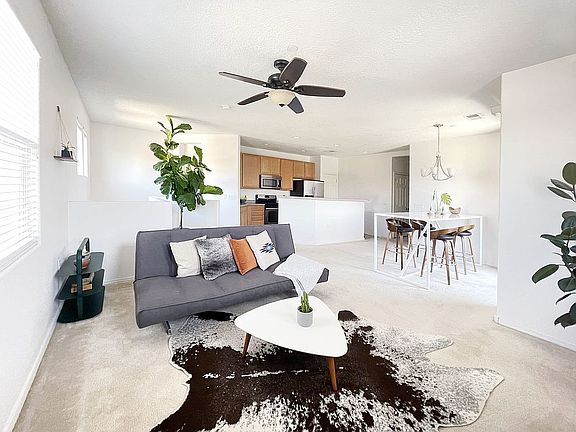 5th image of 601 Menaul Blvd NW Unit 701