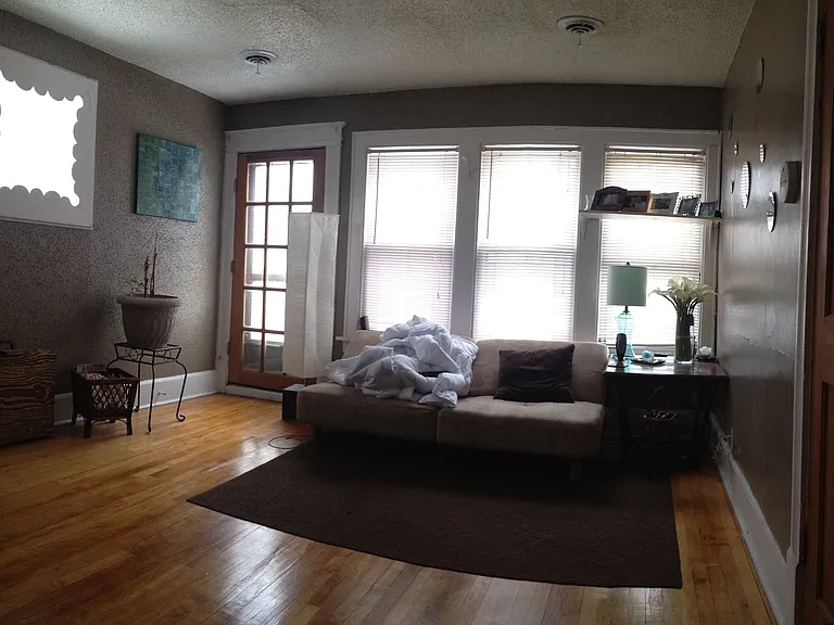 2555 N Weil St — Photo 7