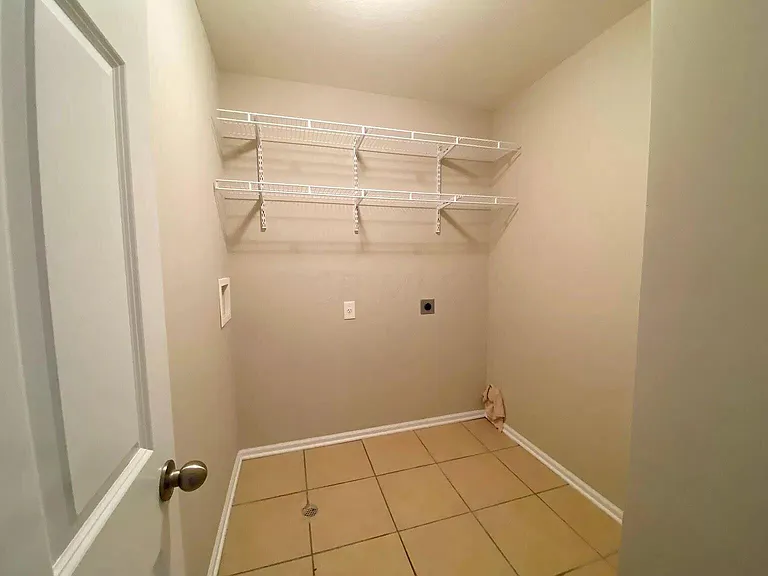 1238 Park Dr — Photo 6