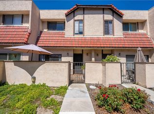 27617 Nugget Dr APT 2, Santa Clarita, CA 91387