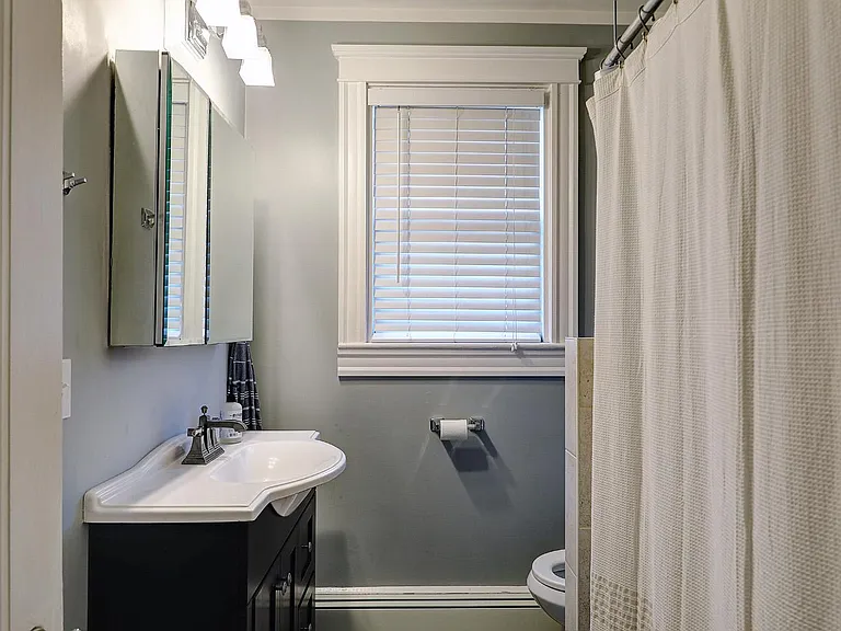 114 S Angell St #2 — Photo 10