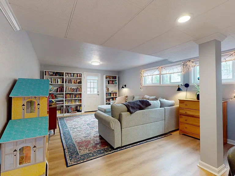 3502 Stark St — Photo 15