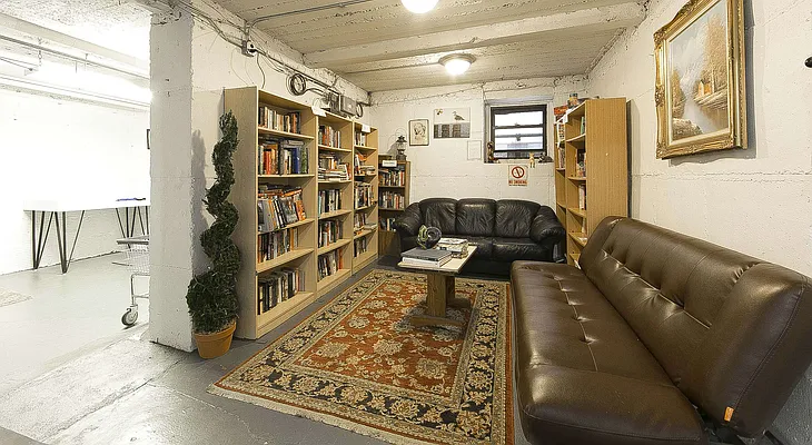 Sold by Calabrese Real Estate | media 19