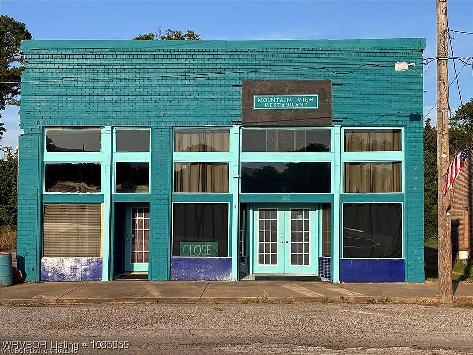 1st image of 20 S Broadway St