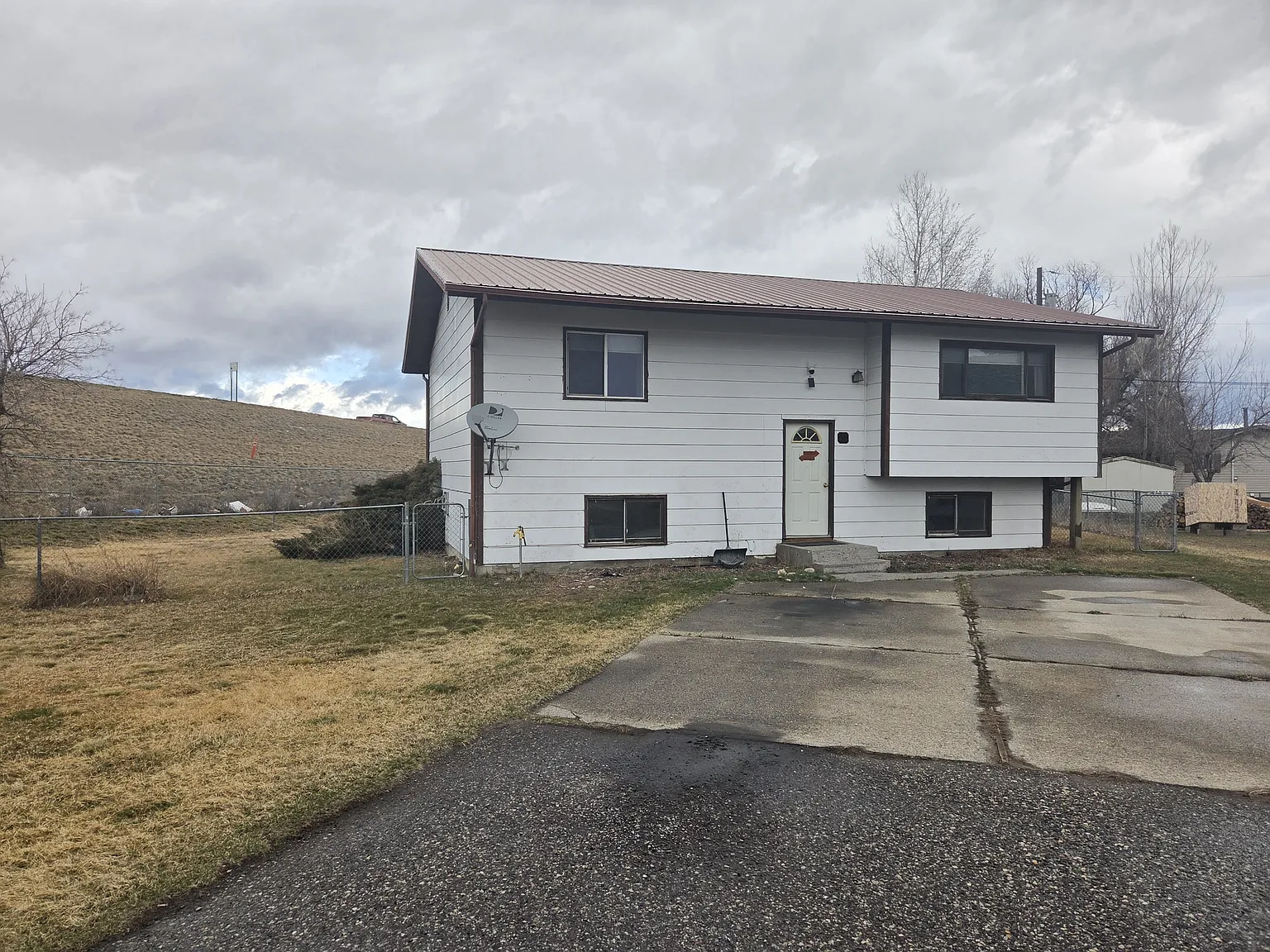 207 West Rosebud Avenue — Photo 1