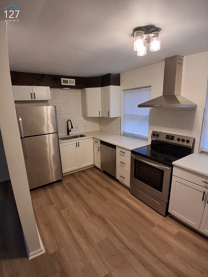 Inviting 2-Bedroom Apartment in the Heart of Lynchburg! — Photo 1