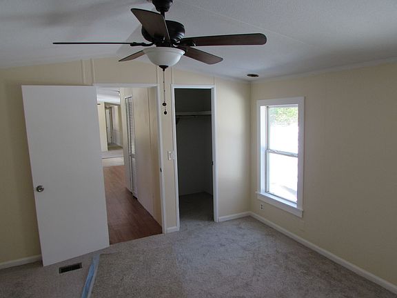 5th image of 116 Tulip Tree Ct