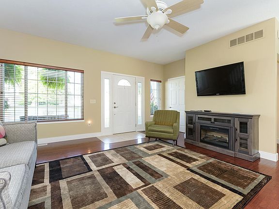 5th image of 5379 Misty Creek Dr
