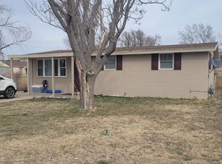 708 Inge Ave, Garden City, KS 67846