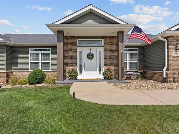 610 Jackson St, Tiffin, IA 52340