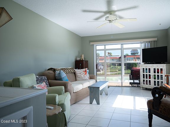 2nd image of 99 Spring Lake Dr APT 101