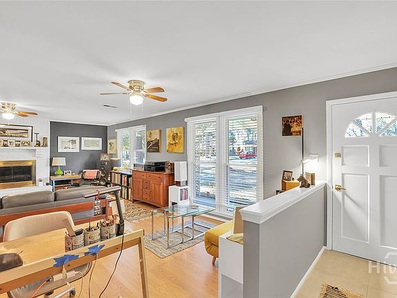4th image of 807 Dyches Drive