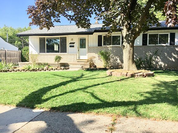 2nd image of 13447 Couwlier Ave