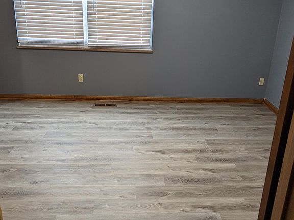 Split bedroom