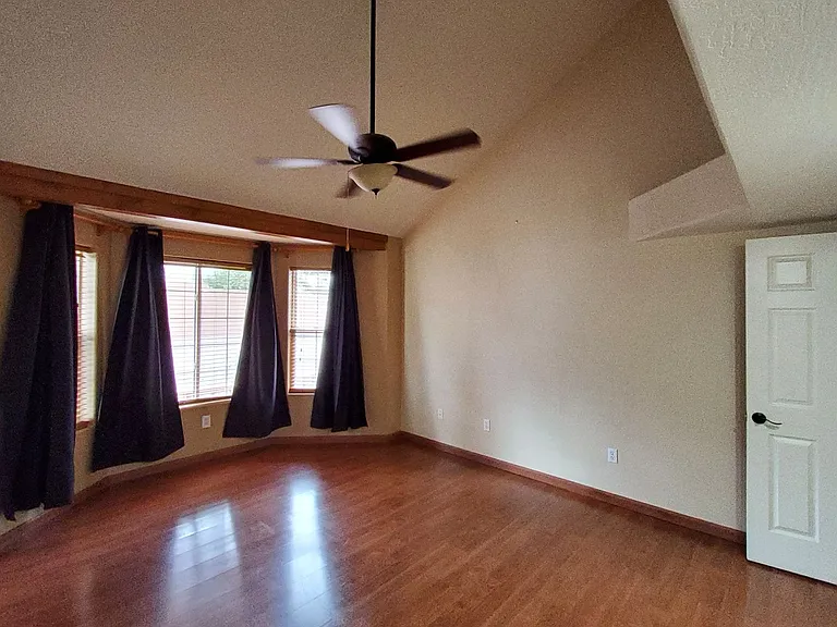 107 W Sherwood Dr — Photo 11