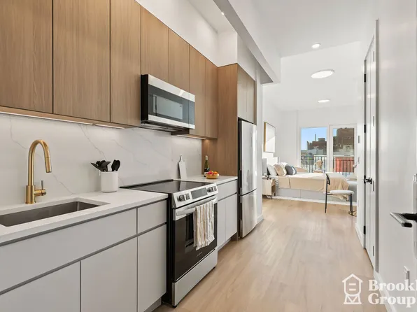 556 Baltic Street image 1 of 37