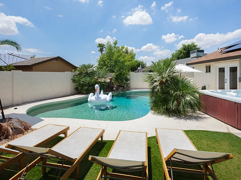 6839 E Kelton Ln — Photo 36