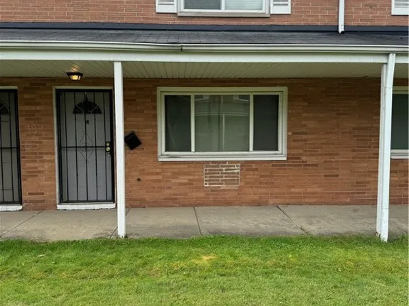 4878 Banbury Ct APT 4, Warrensville Heights, OH 44128