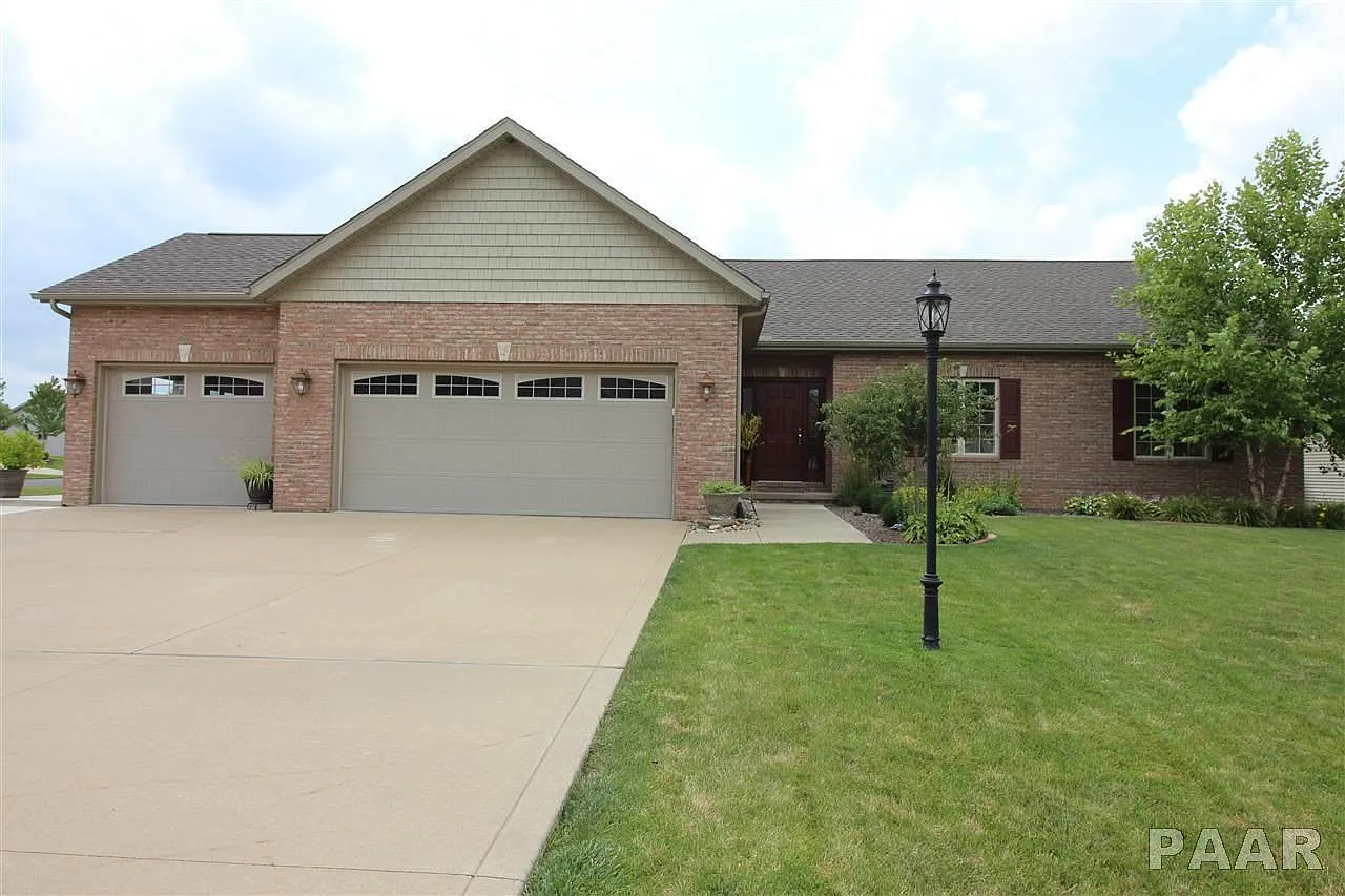 1605 Nighthawk Ct photo 1