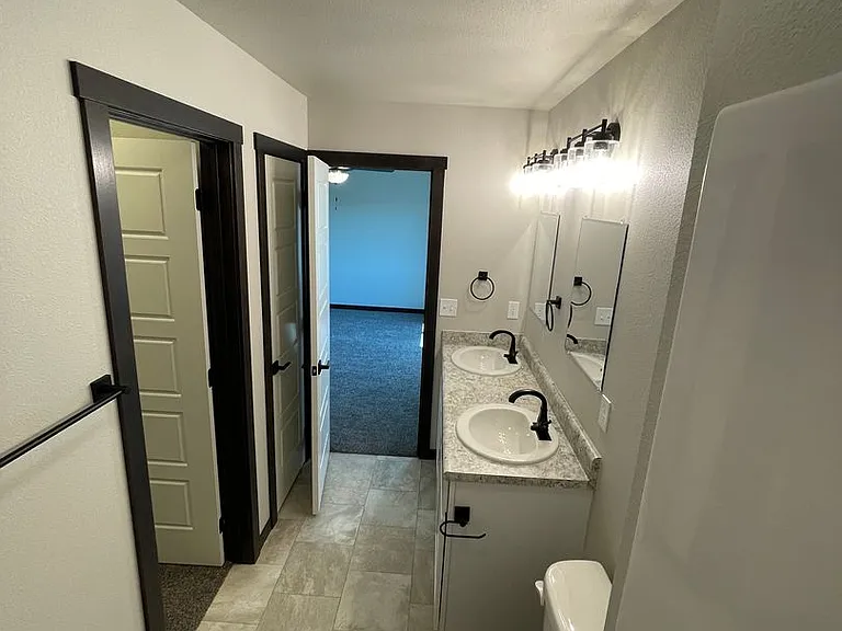1127 Cobalt Dr — Photo 13