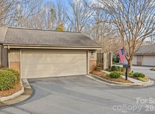 5350 Sandtrap Ln, Charlotte, NC 28226