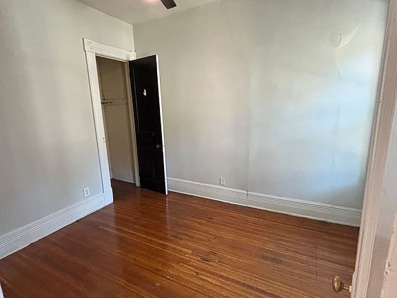 4th image of 40 Rowley St #1-12