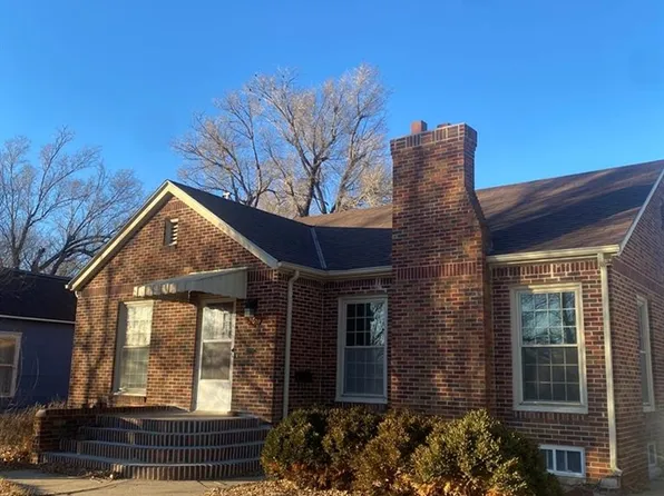 268 W 4th St, Hoisington, KS 67544