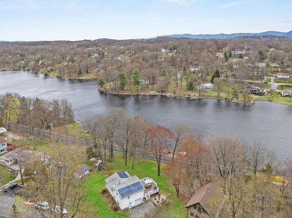 18 Valley Drive, Salisbury Mills, NY 12577