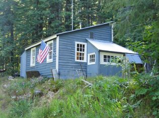 104 Mountain House Rd, Alleghany, CA 95910