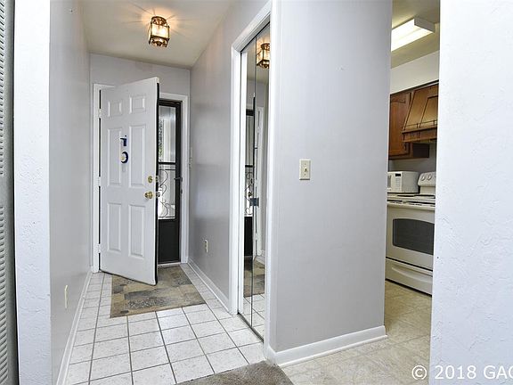 5th image of 2736 NW 39th Dr