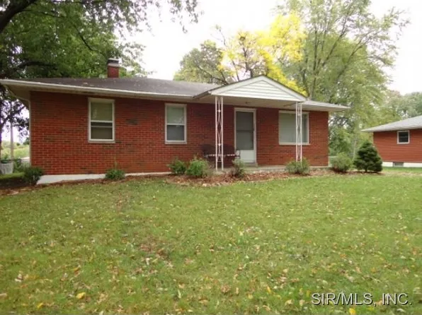 114 Hillcrest Dr, Glen Carbon, IL 62034