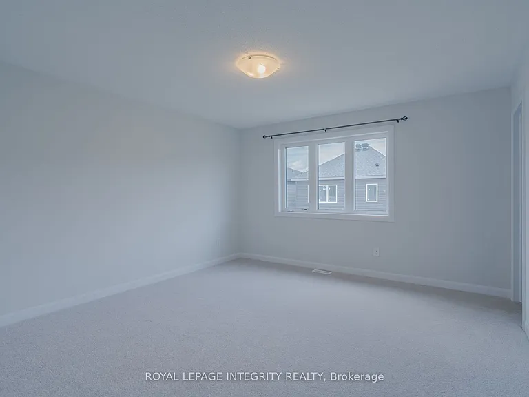 409 Silicon Way — Photo 14