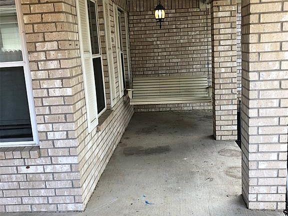 5th image of 1034 Port Isabel Dr