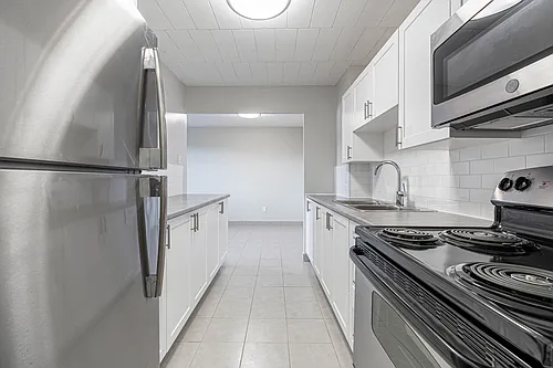 28 Helen Ave Photo 1