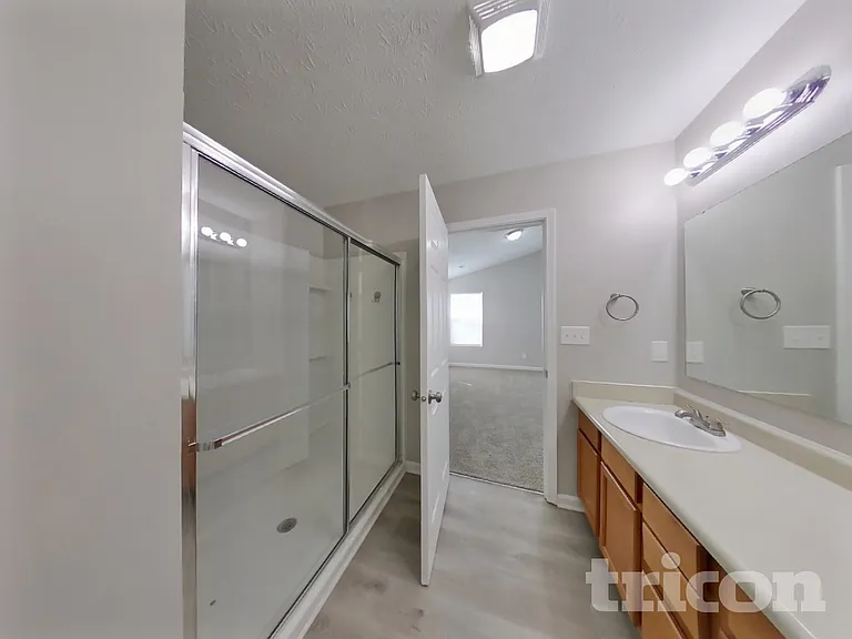 2337 Middle View Dr — Photo 8