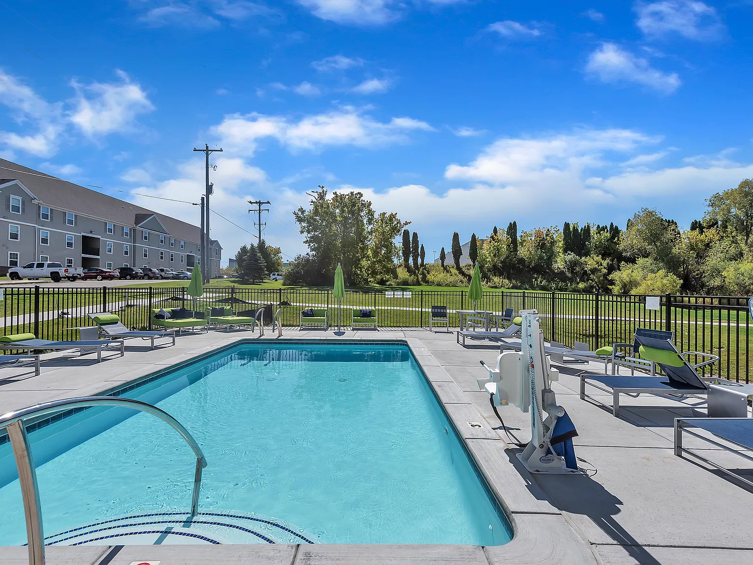 2 bed, $605 — Photo 3