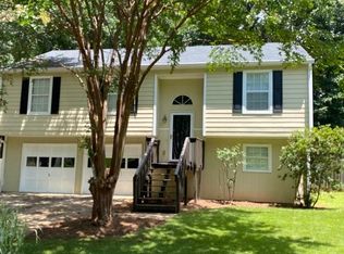 1818 Crescent Hill Dr NW, Acworth, GA 30102