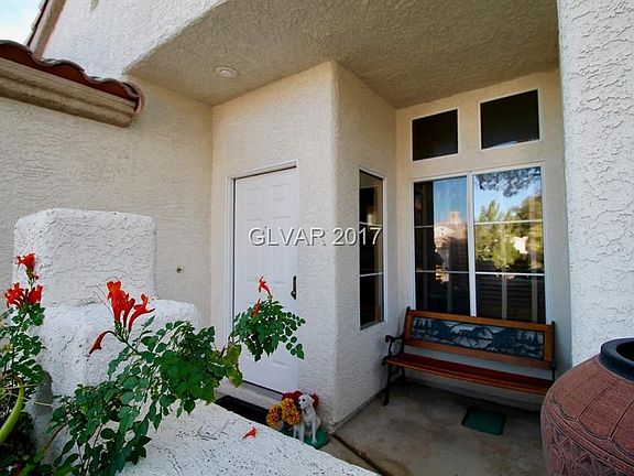 3rd image of 9521 Summer Rain Dr