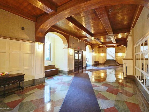 4th image of 215 Hart Blvd APT 3G